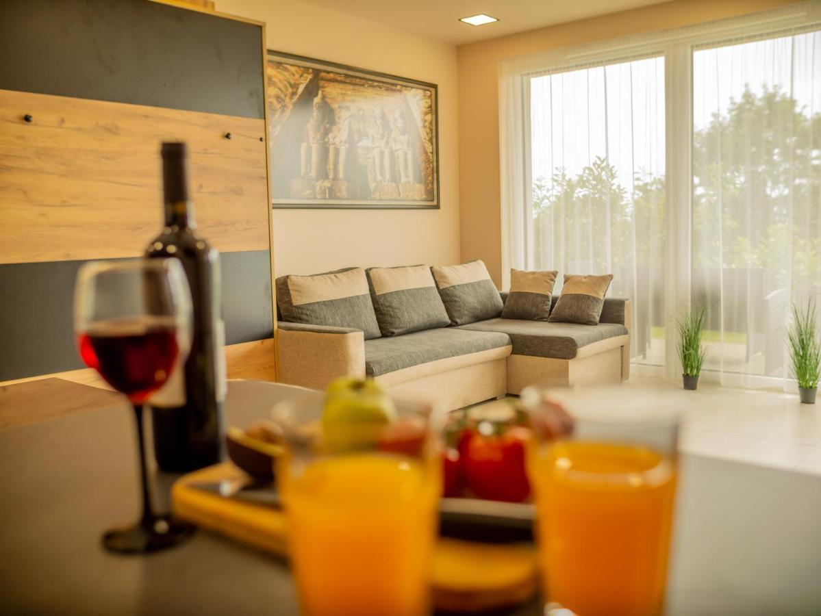 Panorama Superior Apartments - Pool, Garden, Parking Balatonalmádi Екстериор снимка