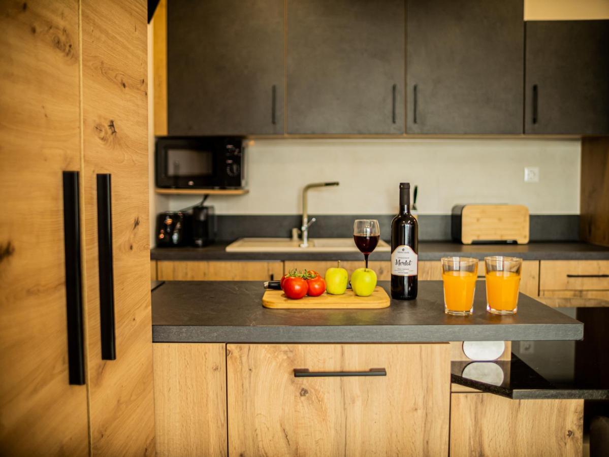 Panorama Superior Apartments - Pool, Garden, Parking Balatonalmádi Екстериор снимка